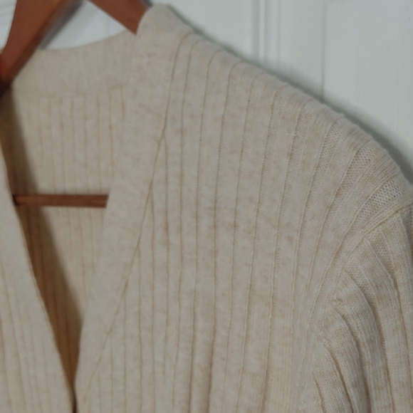 Elegant Beige Wool Blend Button-Up Women's Cardigan - Picture 4 of 7